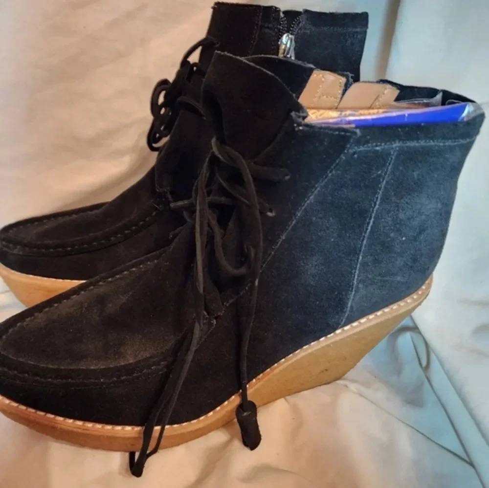 Derek Crosby Lam suede zip Wedge Comfort  booties‎ 9.5
